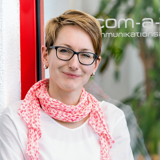 Stephanie | Senior Art Director